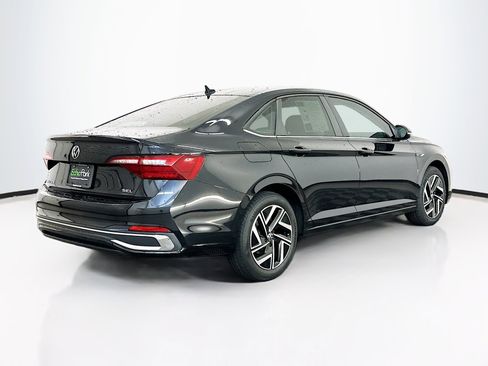 Used 2024 Volkswagen Jetta SEL FWD image 9