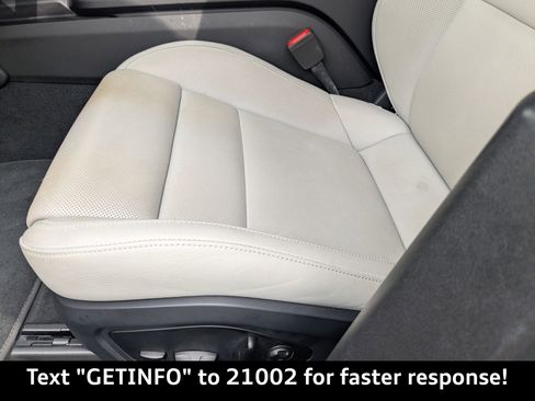 Used 2022 Porsche Taycan image 23