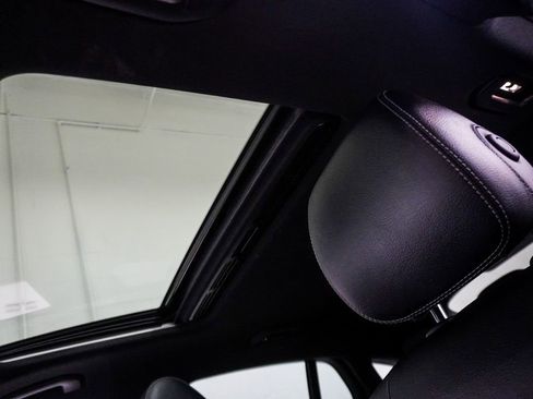 Used 2022 Mercedes-Benz GLC 300 4MATIC Coupe image 8