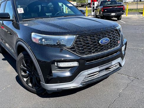 Used 2020 Ford Explorer ST w/ Premium Technology Package AWD/4WD image 3