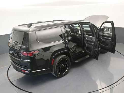 Used 2022 Jeep Wagoneer Series II image 72