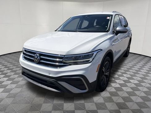 Used 2024 Volkswagen Tiguan Wolfsburg Edition AWD/4WD image 3
