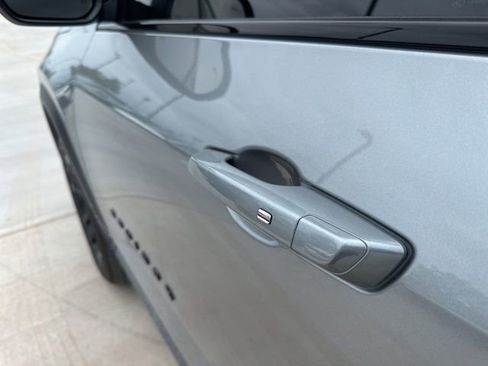 Used 2025 Chevrolet Equinox RS image 3