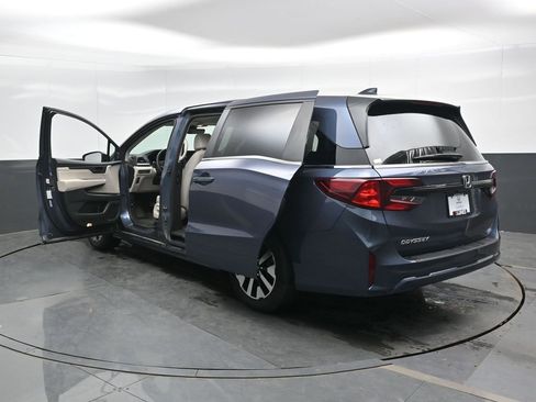 Used 2025 Honda Odyssey EX-L image 42