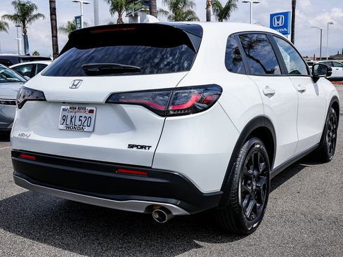 Certified 2024 Honda HR-V Sport image 7