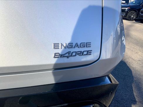 Used 2024 Nissan Ariya AWD image 16