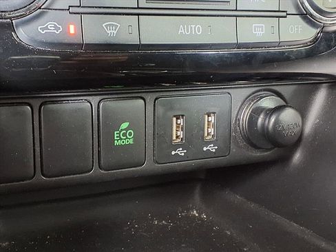 Used 2022 Mitsubishi Eclipse Cross LE image 21