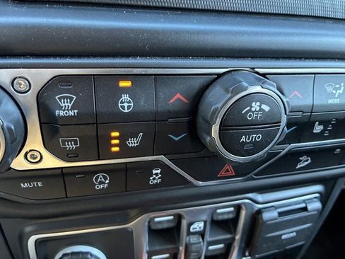 Certified 2020 Jeep Wrangler Unlimited Sport image 24