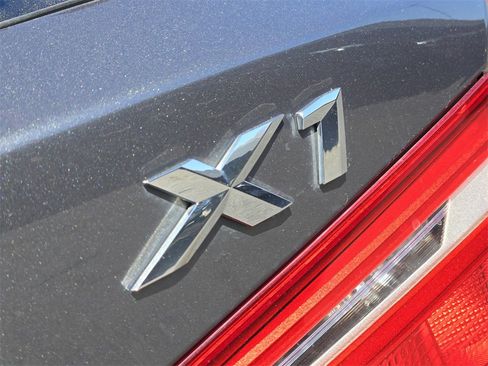 Used 2018 BMW X1 xDrive28i image 12