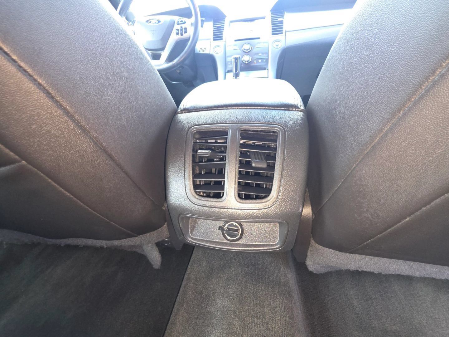 Used 2016 Ford Taurus SHO AWD/4WD image 33