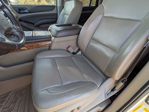 Used 2019 Chevrolet Tahoe Premier image 13