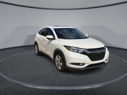 Used 2017 Honda HR-V EX image 3