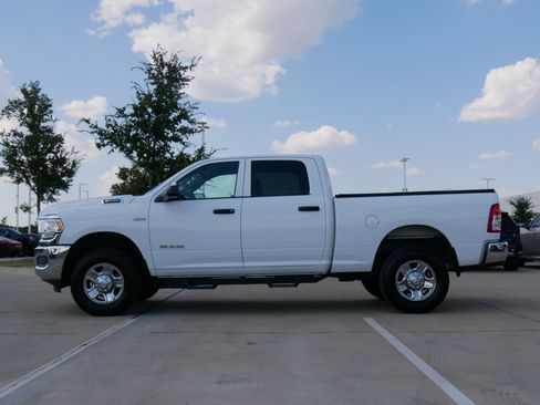 Used 2021 RAM 2500 Tradesman w/ Chrome Appearance Group AWD/4WD image 6