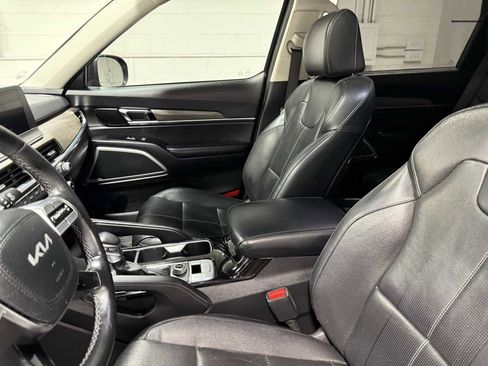 Used 2022 Kia Telluride EX w/ EX Premium Package image 14