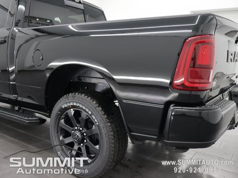 New 2026 RAM 3500 Big Horn AWD/4WD image 36