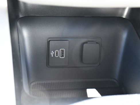 New 2026 Ford Explorer Active image 31