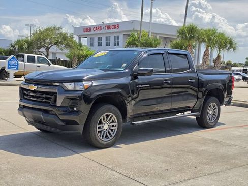 Used 2023 Chevrolet Colorado LT w/ LT Convenience Package II RWD image 2