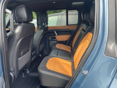 Used 2023 Land Rover Defender 110 X-Dynamic SE AWD/4WD image 17
