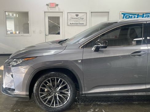 Used 2019 Lexus RX 450h AWD image 17