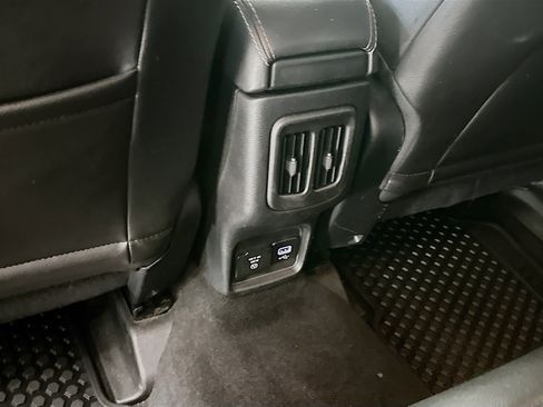 Used 2018 Jeep Compass Latitude w/ Popular Equipment Group AWD/4WD image 27