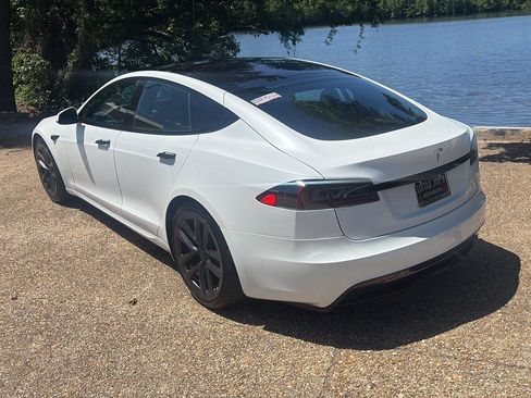 Used 2022 Tesla Model S AWD/4WD image 9