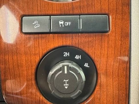 Used 2015 Ford F350 King Ranch w/ FX4 Off-Road Package AWD/4WD image 11