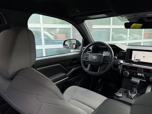 Used 2026 Toyota Tacoma SR5 AWD/4WD image 40