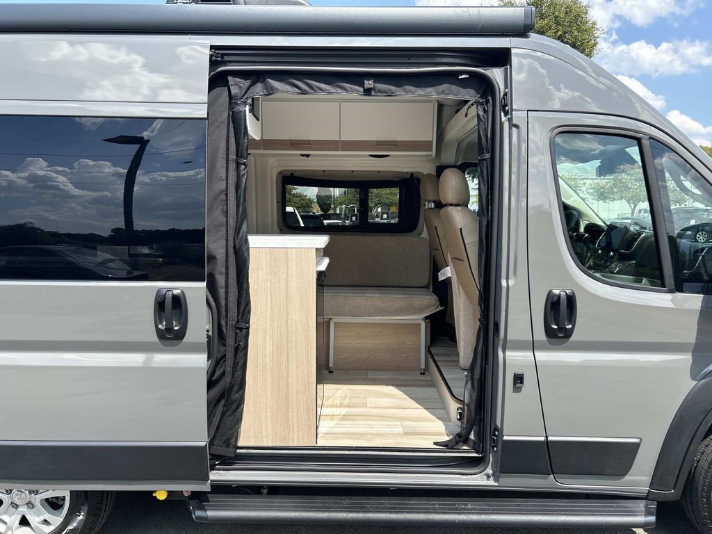 Used 2025 RAM ProMaster 1500 w/ Quick Order Package 22H SLT+ FWD image 25