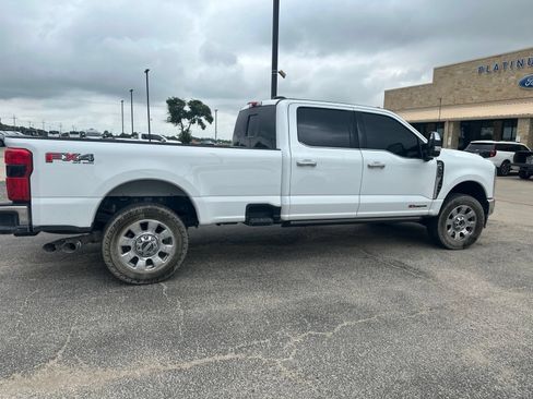 Used 2025 Ford F350 Lariat w/ Lariat Ultimate Package AWD/4WD image 6