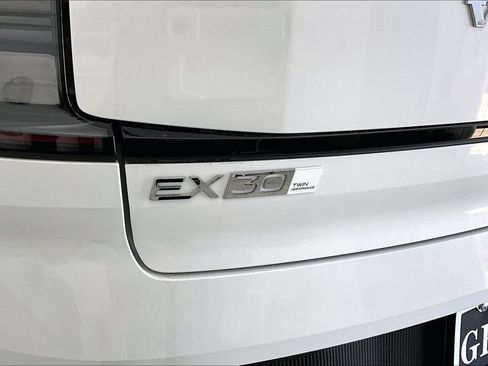 New 2026 Volvo EX30 Ultra w/ Protection Package AWD/4WD image 38