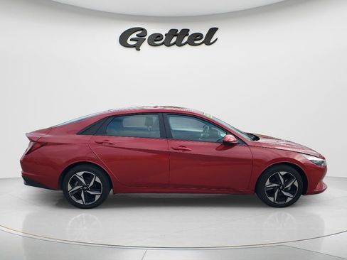 Certified 2023 Hyundai Elantra SEL w/ Convenience Package image 3