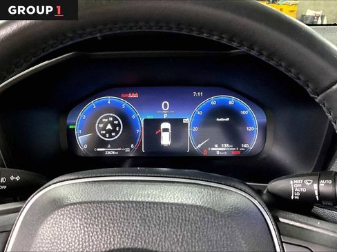 Used 2025 Toyota RAV4 Limited AWD/4WD image 25