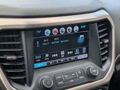Used 2017 GMC Acadia Denali w/ Technology Package FWD image 15