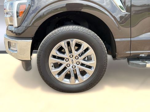 Used 2024 Ford F150 Lariat w/ FX4 Off-Road Package AWD/4WD image 11