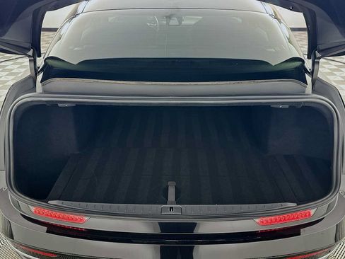 Used 2025 Lucid Air Pure RWD image 23