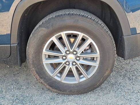 Used 2023 Chevrolet Traverse LT AWD/4WD image 31