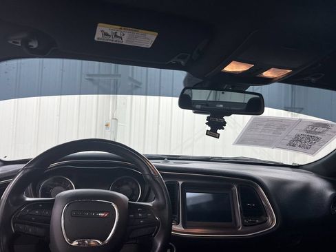 Used 2018 Dodge Challenger R/T RWD image 20