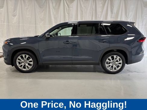 Used 2026 Toyota Grand Highlander AWD image 4