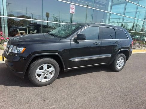 Used 2012 Jeep Grand Cherokee Laredo w/ Laredo E Group AWD/4WD image 27