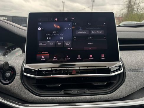 Used 2024 Jeep Compass Latitude AWD/4WD image 29