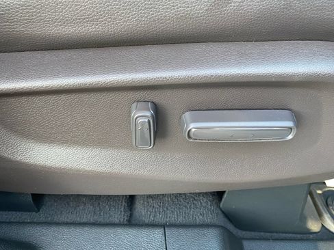 Used 2018 Honda Odyssey Elite image 12