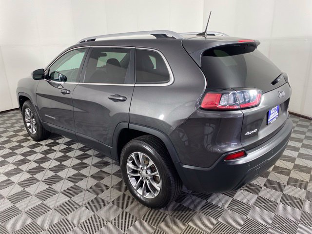 Used 2019 Jeep Cherokee Latitude Plus w/ Cold Weather Group AWD/4WD image 9