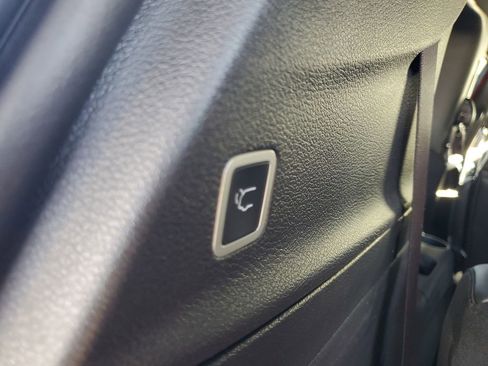 New 2025 Chrysler Voyager LX FWD image 28