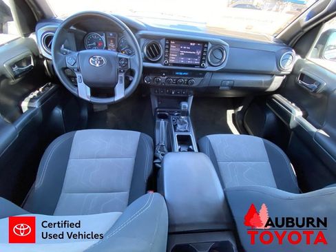 Used 2021 Toyota Tacoma TRD Off-Road w/ Technology Package AWD/4WD image 27