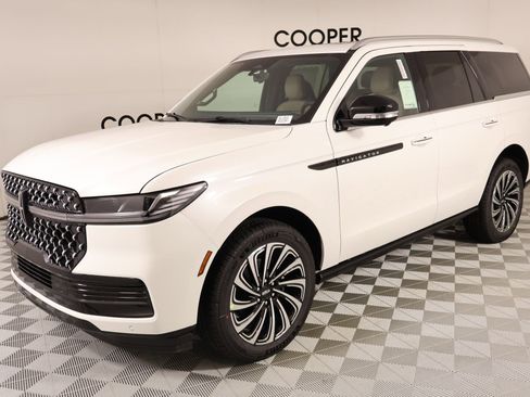 New 2026 Lincoln Navigator Black Label AWD/4WD image 10
