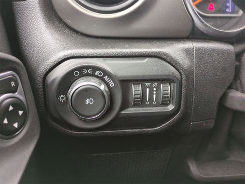 Certified 2021 Jeep Wrangler Unlimited Sport image 27