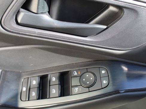 Used 2024 Nissan Rogue S image 12