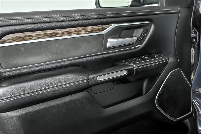 Used 2019 RAM 1500 Laramie AWD/4WD image 13