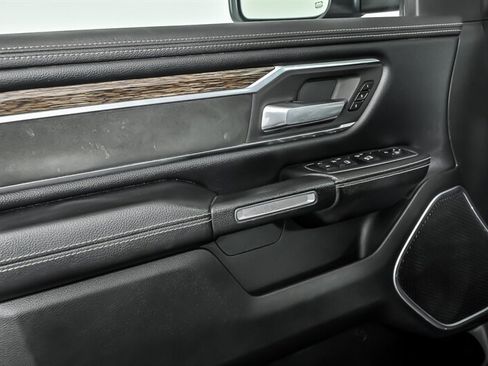 Used 2019 RAM 1500 Laramie AWD/4WD image 13