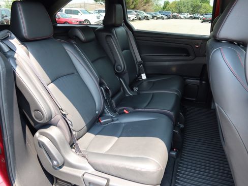 Certified 2024 Honda Odyssey Sport image 13